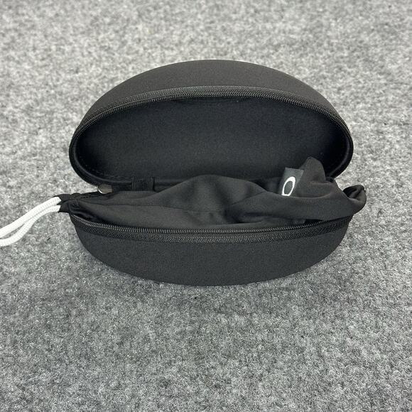 Oakley Gascan 009014 Matte Black Lens Athletic Sunglasses NEW! NWT! 324$ Retail! - Picture 10 of 10